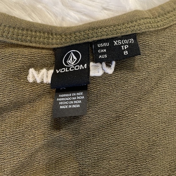 Volcom women’s dark green relaxed tank top XS 0/2  NWT - Picture 4 of 6
